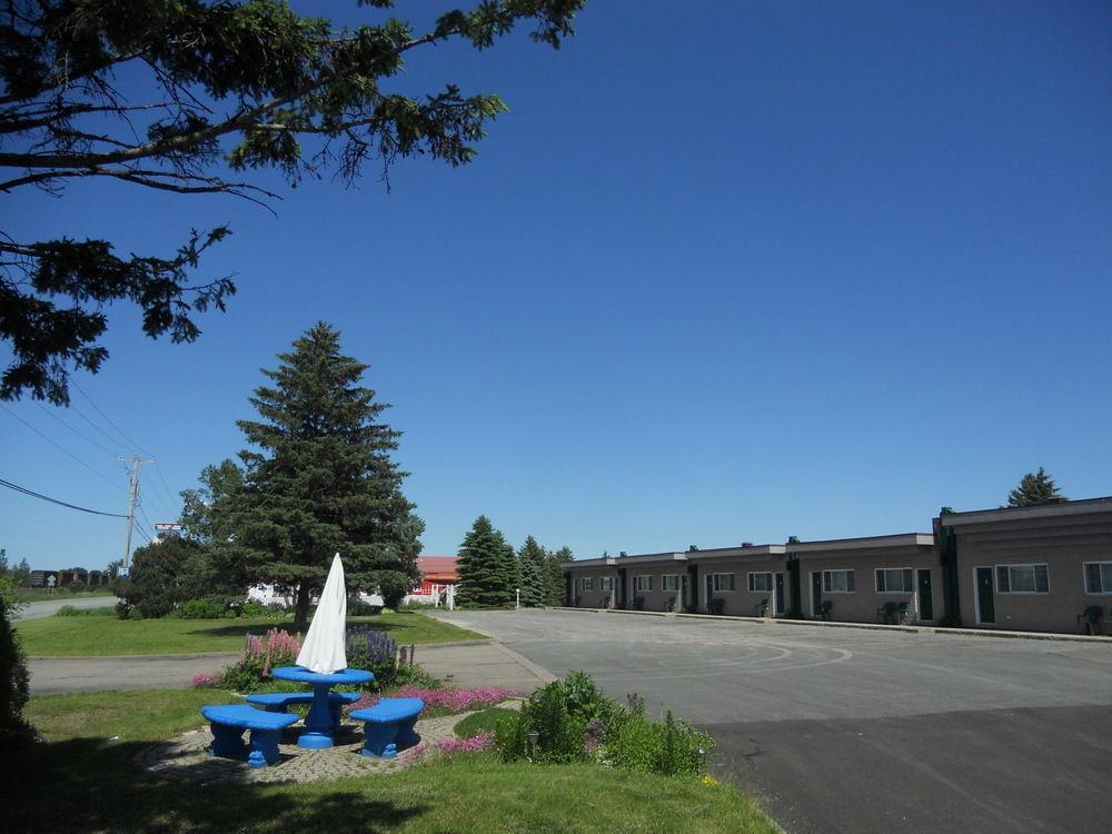 Motel Normandie Louiseville Exterior photo
